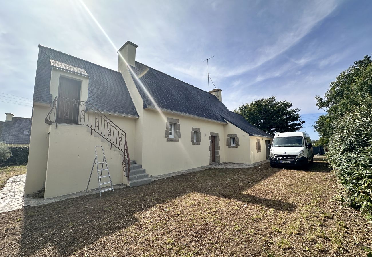 Ferienhaus in Plozévet - FIN 2119. Nur wenige Schritte vom Meer entfernt