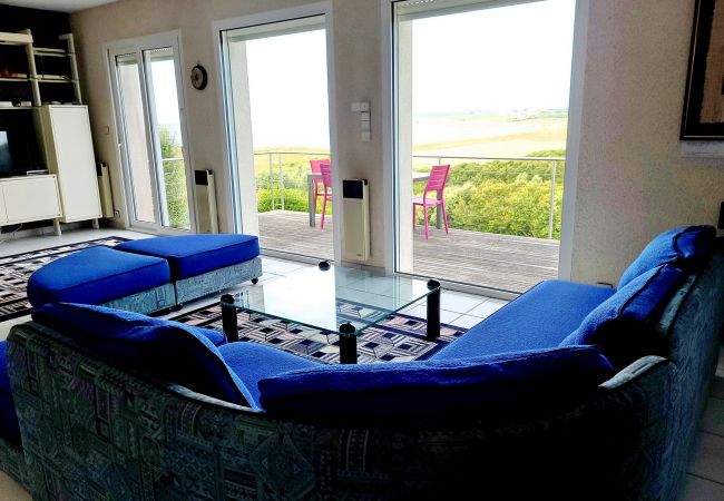 Ferienhaus in Esquibien -   622-Ker An Enez,Meerblick, der Strand am Ende des Gartens Ferienhaus in Esquibien -   622-Ker An Enez,Meerblick, der Strand am Ende des Gartens