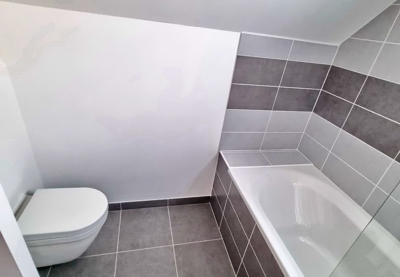 Ferienhaus in Audierne - 710-Moderne Villa, 100m vom Strand entfernt