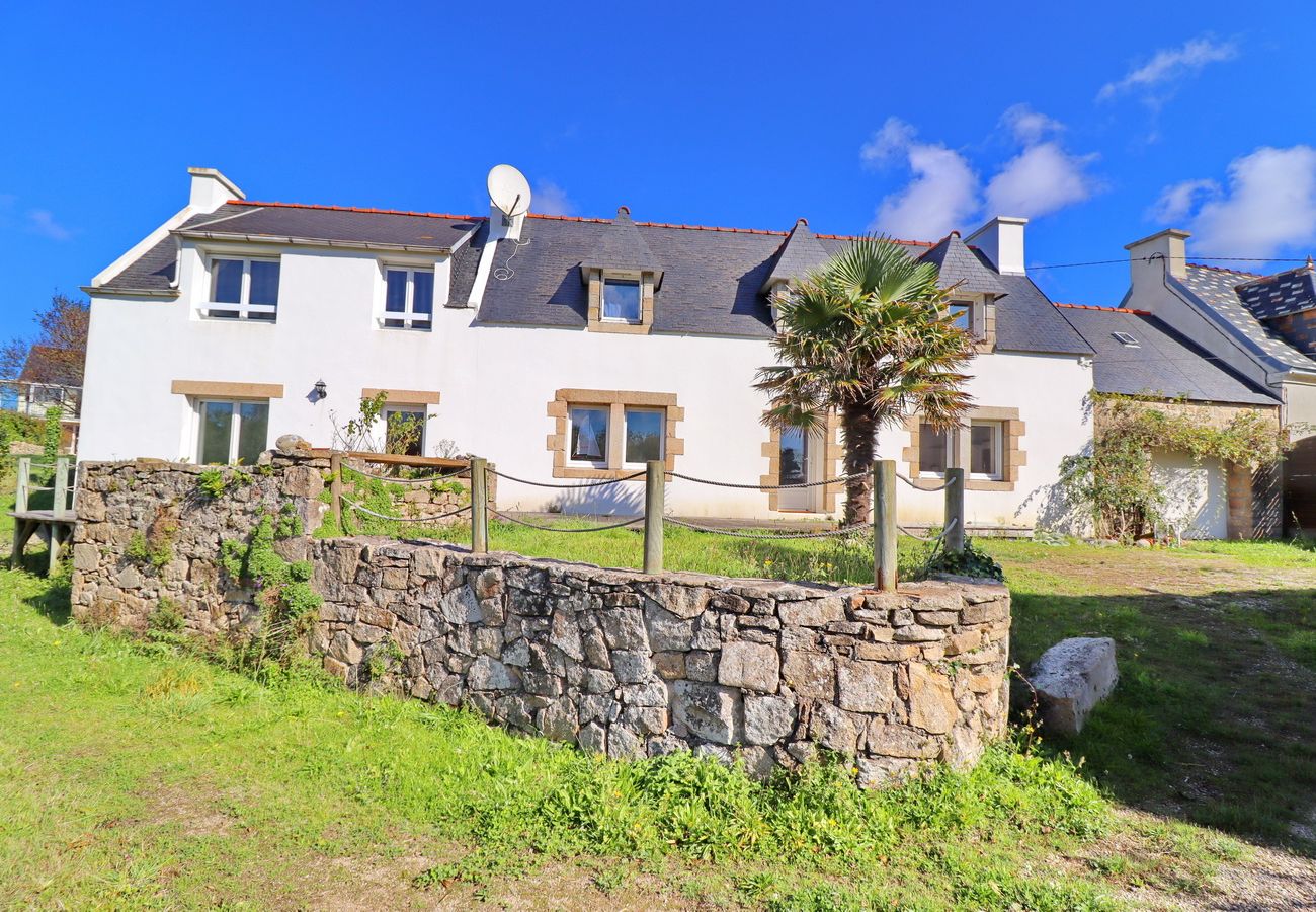 ideales ferienhaus familie, freunde, strand in fußnähe. ruhig, großer umzäunter garten, ideal für kinder