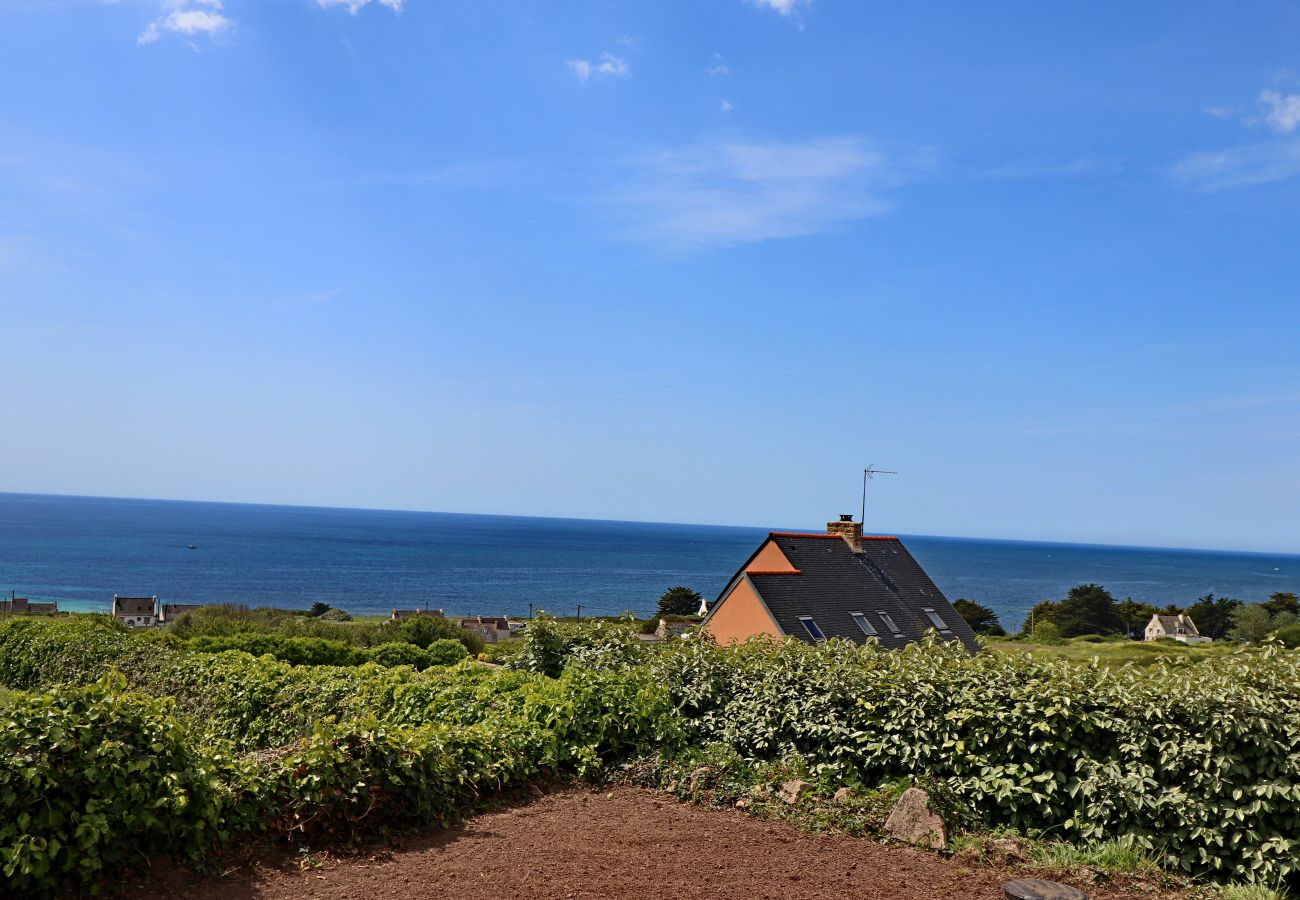 Ferienhaus in Plouhinec - 713-Villa du Roz -Großer Komfort- 180° Meerblick