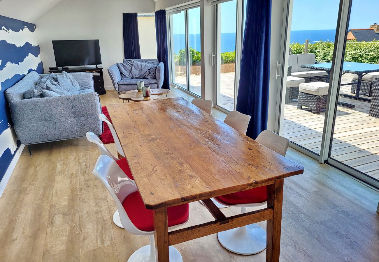 Ferienhaus in Plouhinec - 713-Villa du Roz -Großer Komfort- 180° Meerblick
