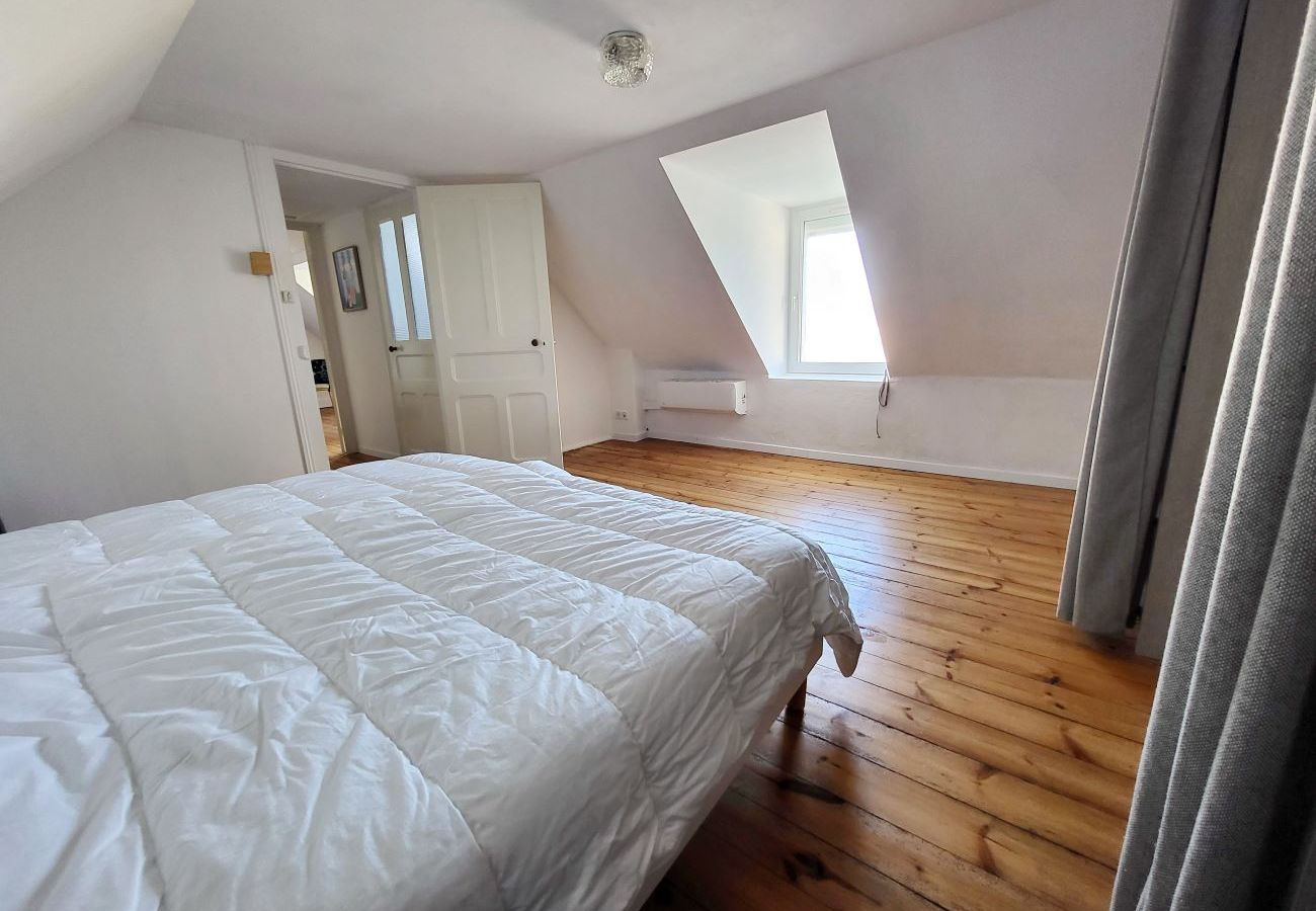 Ferienhaus in Plouhinec - 717-Blick auf den 717-Fischerhaus-Hafen von Audierne-400m von den Stränden entfernt