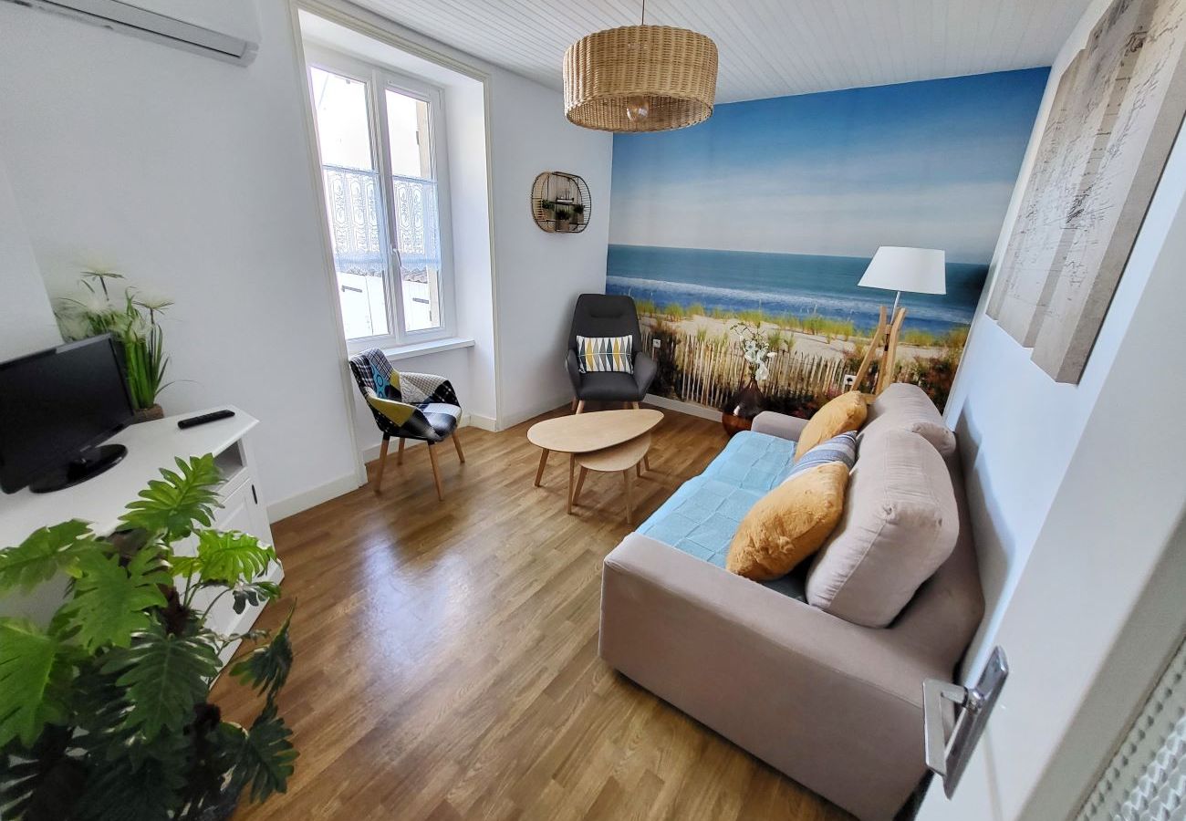 Ferienhaus in Plouhinec - 717-Blick auf den 717-Fischerhaus-Hafen von Audierne-400m von den Stränden entfernt