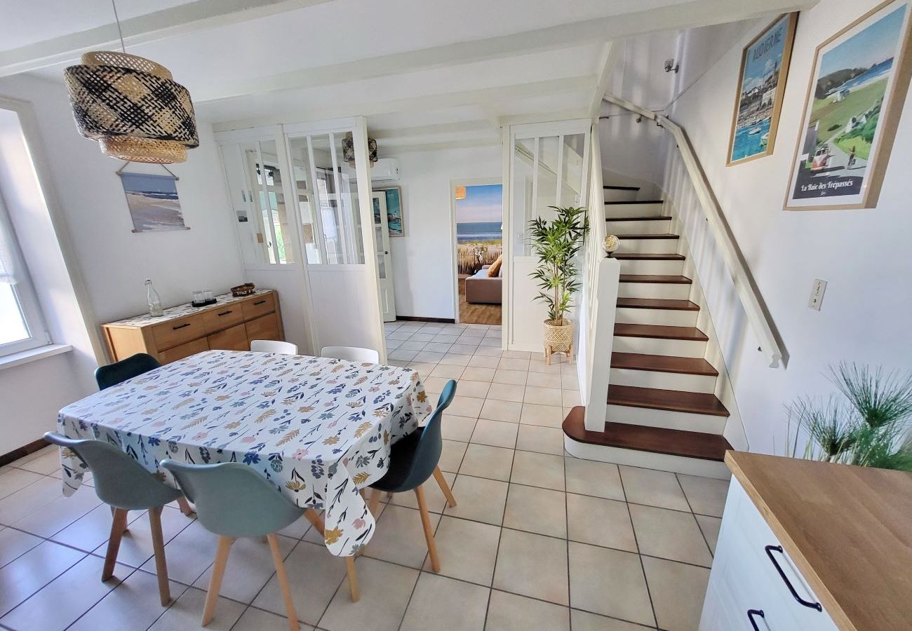 Ferienhaus in Plouhinec - 717-Blick auf den 717-Fischerhaus-Hafen von Audierne-400m von den Stränden entfernt