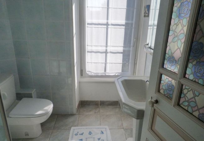 Ferienhaus in Primelin - 680-Ferienhaus nahe dem Strand von St Tugen Ferienhaus in Primelin - 680-Ferienhaus nahe dem Strand von St Tugen