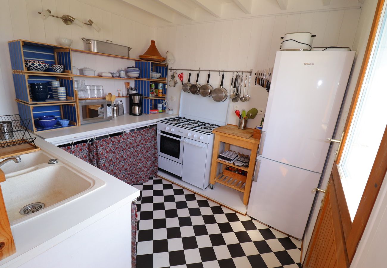 Ferienhaus in Plouhinec - 704-Villa des Seemanns Strand in 300m