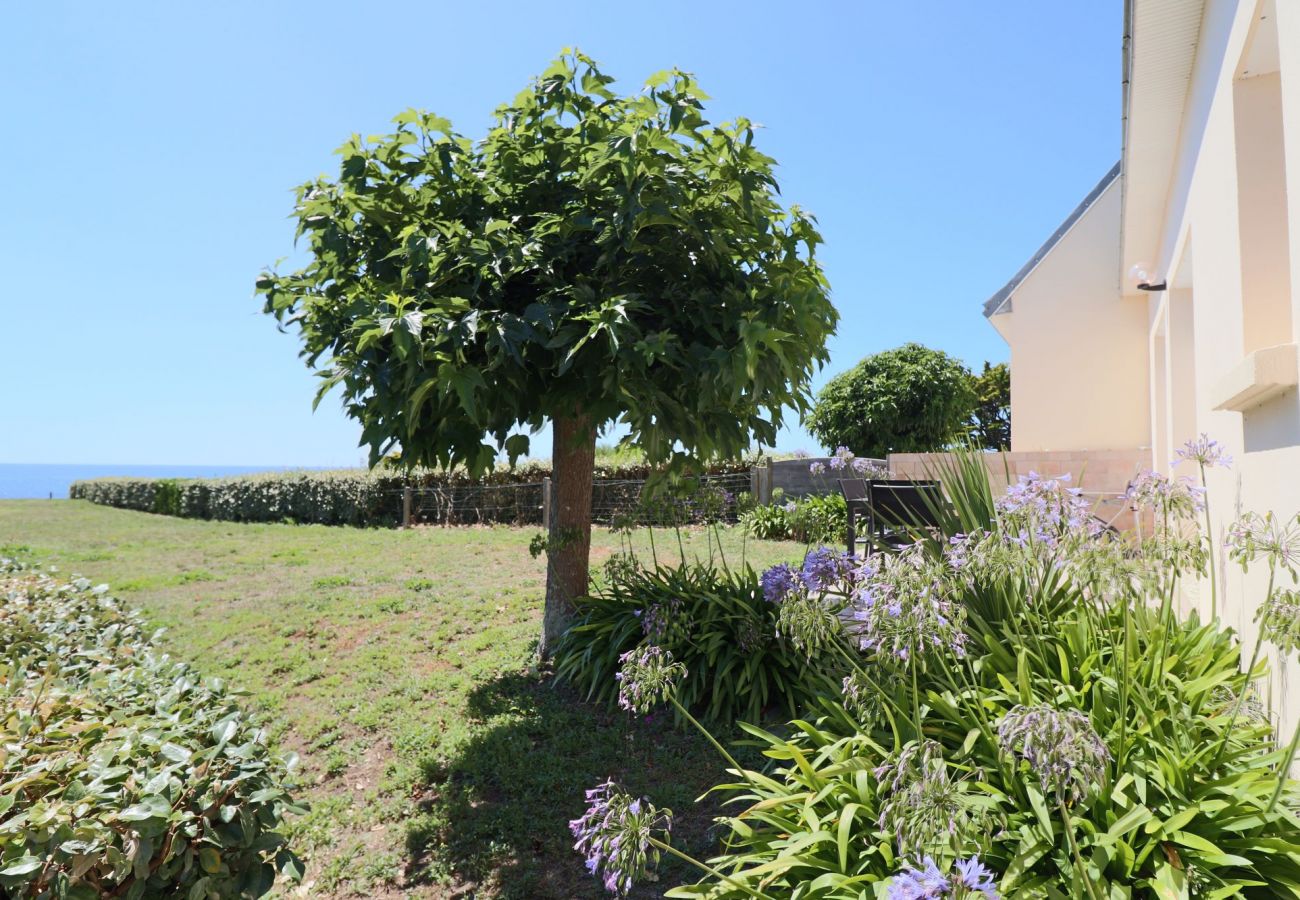 Ferienhaus in Plouhinec - 605-VIlla ocean. Der Atlantik am Ende des Gartens