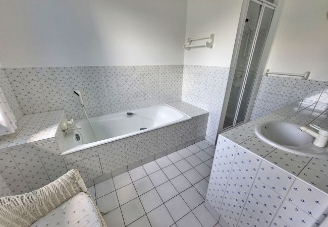 Ferienhaus in Primelin - 391-Schönes Fischerhaus, in Meeresnähe mit Meerblick. Ferienhaus in Primelin - 391-Schönes Fischerhaus, in Meeresnähe mit Meerblick.