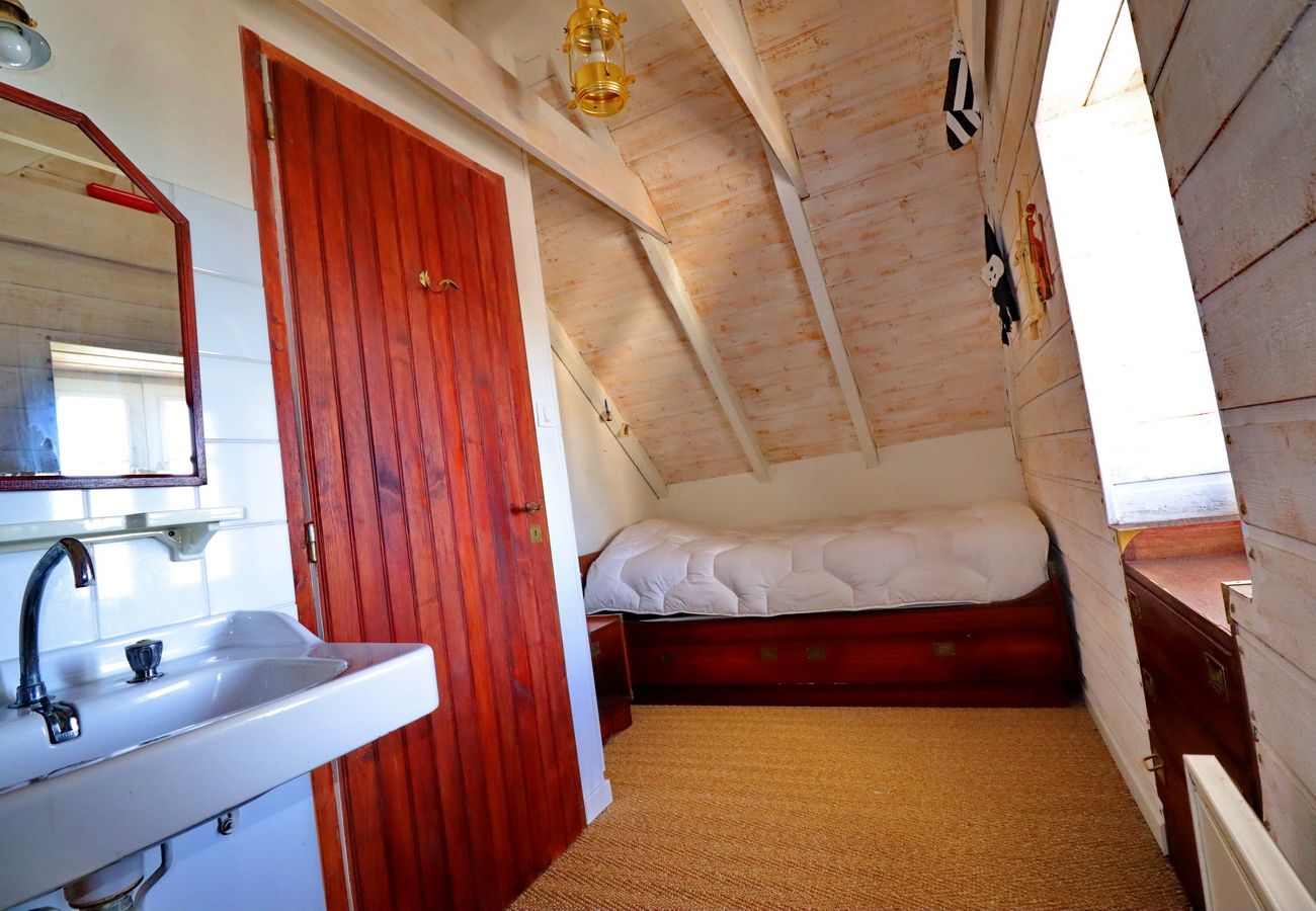 Villa in Audierne - 687-Villa Kerguélen, Meerblick, 100m vom Strand entfernt