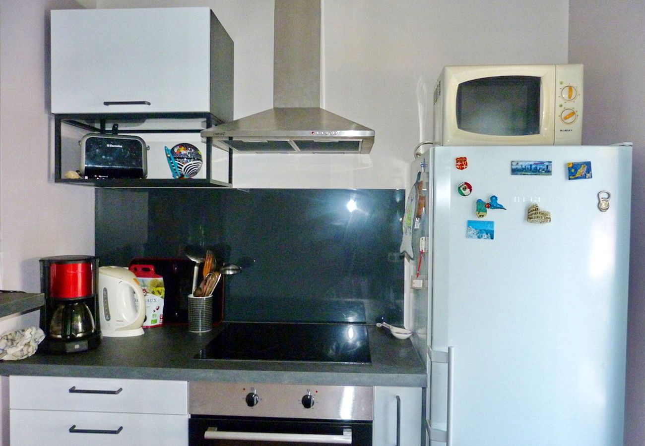 Ferienhaus in Beuzec-Cap-Sizun - 685-Ty Kastel Coz 50m vom Meer