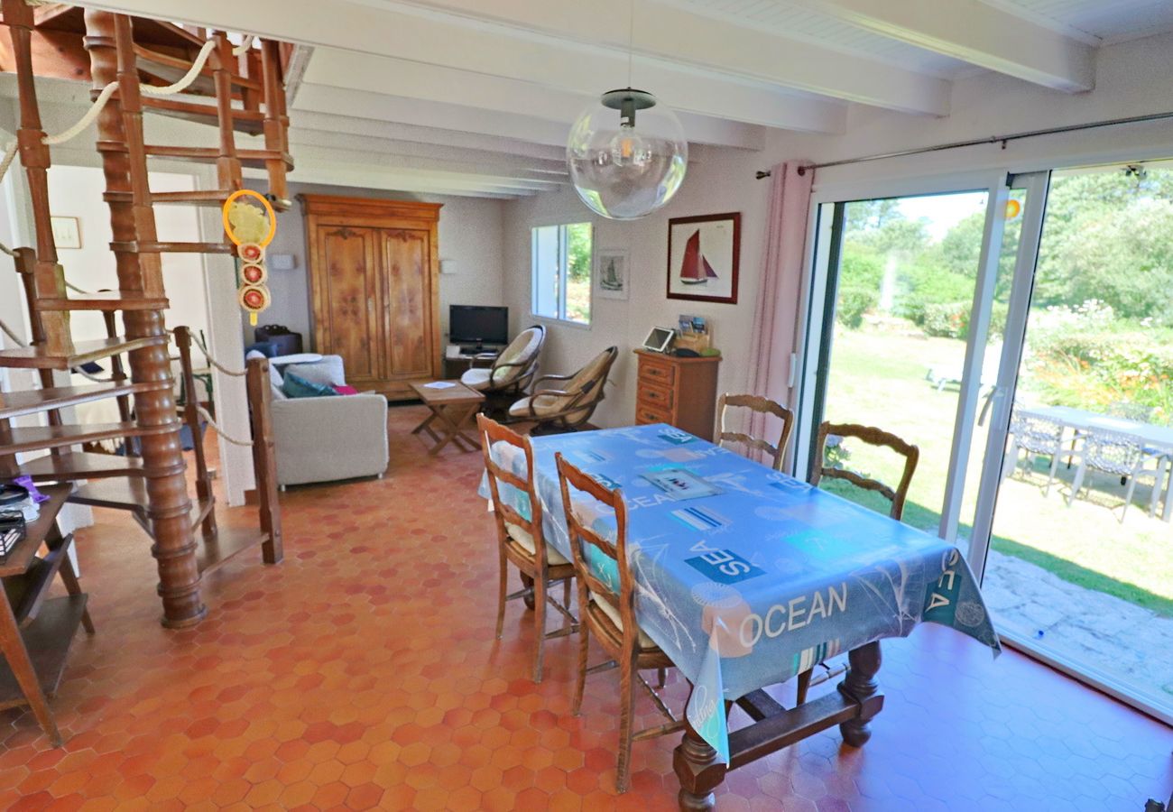 Ferienhaus in Beuzec-Cap-Sizun - 685-Ty Kastel Coz 50m vom Meer