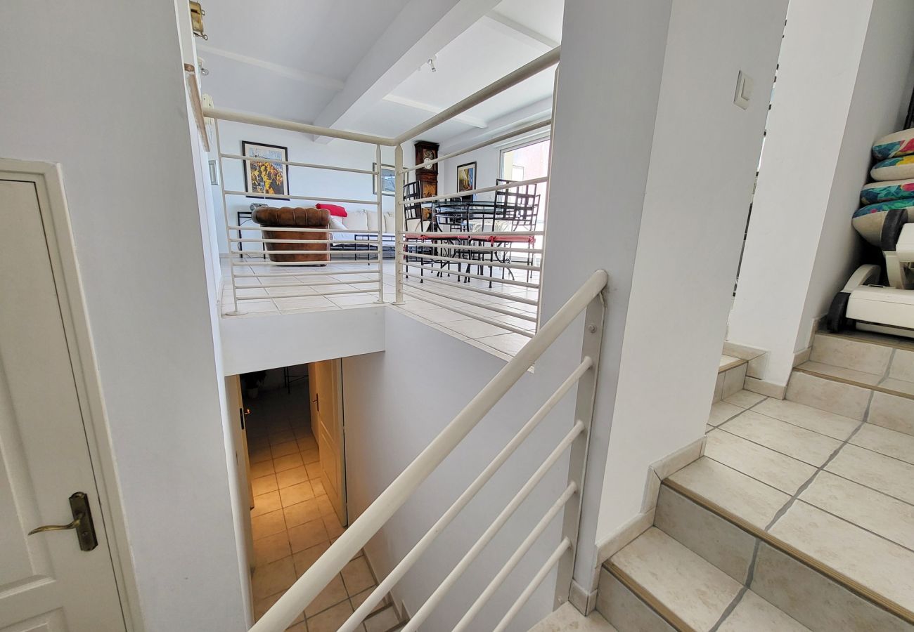 Ferienwohnung in Audierne - 722-Duplex, große Terrasse, Meerblick, 100m vom Strand entfernt