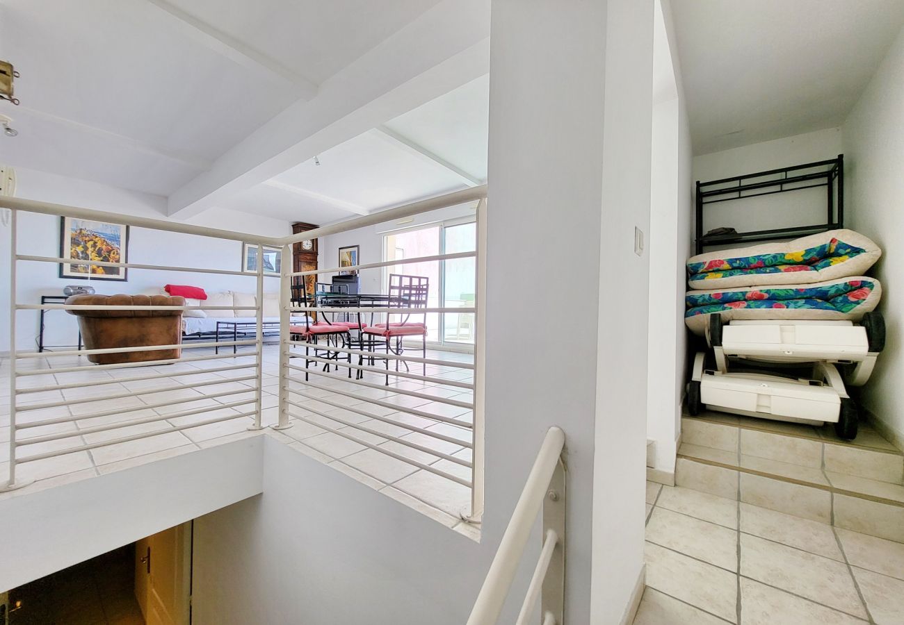 Ferienwohnung in Audierne - 722-Duplex, große Terrasse, Meerblick, 100m vom Strand entfernt