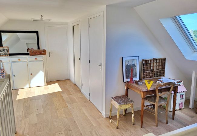 Villa in Primelin - 727- Wunderschöner Meerblick, hoher Komfort, über dem Strand von St Tugen Villa in Primelin - 727- Wunderschöner Meerblick, hoher Komfort, über dem Strand von St Tugen