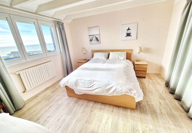 Ferienhaus in Plouhinec - 730-Ferienhaus mit Panoramablick auf das Meer, 300m vom Strand entfernt Ferienhaus in Plouhinec - 730-Ferienhaus mit Panoramablick auf das Meer, 300m vom Strand entfernt