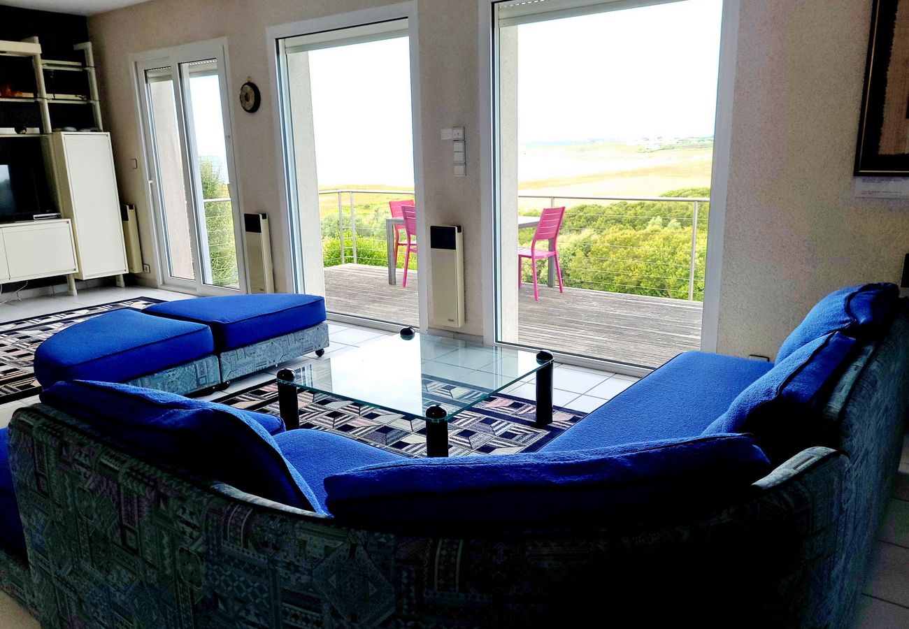 House in Esquibien -   622-Ker An Enez,sea view, the beach at the end of the garden