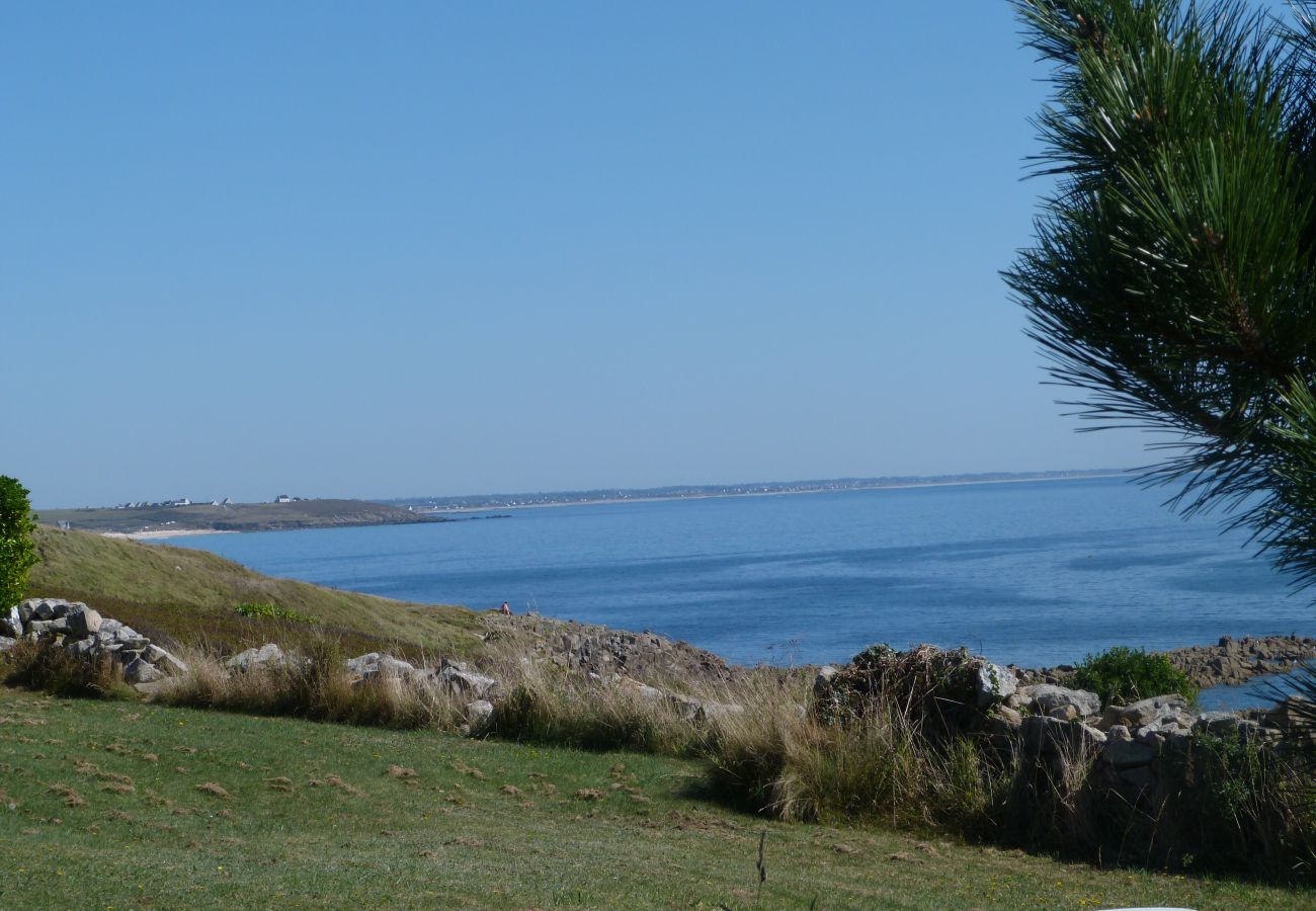 House in Plouhinec - 303-villa Courlis. The Atlantic Ocean at the end of the garden