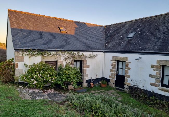 House in Esquibien - 544-Villa Kernod. Facing the sea House in Esquibien - 544-Villa Kernod. Facing the sea
