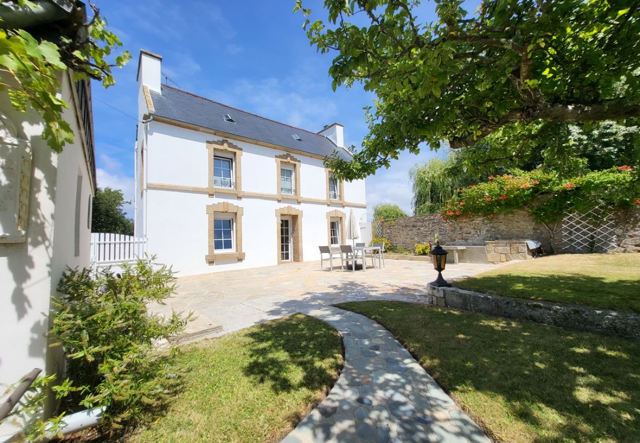 House rental Cap-Sizun near St Tugen beach