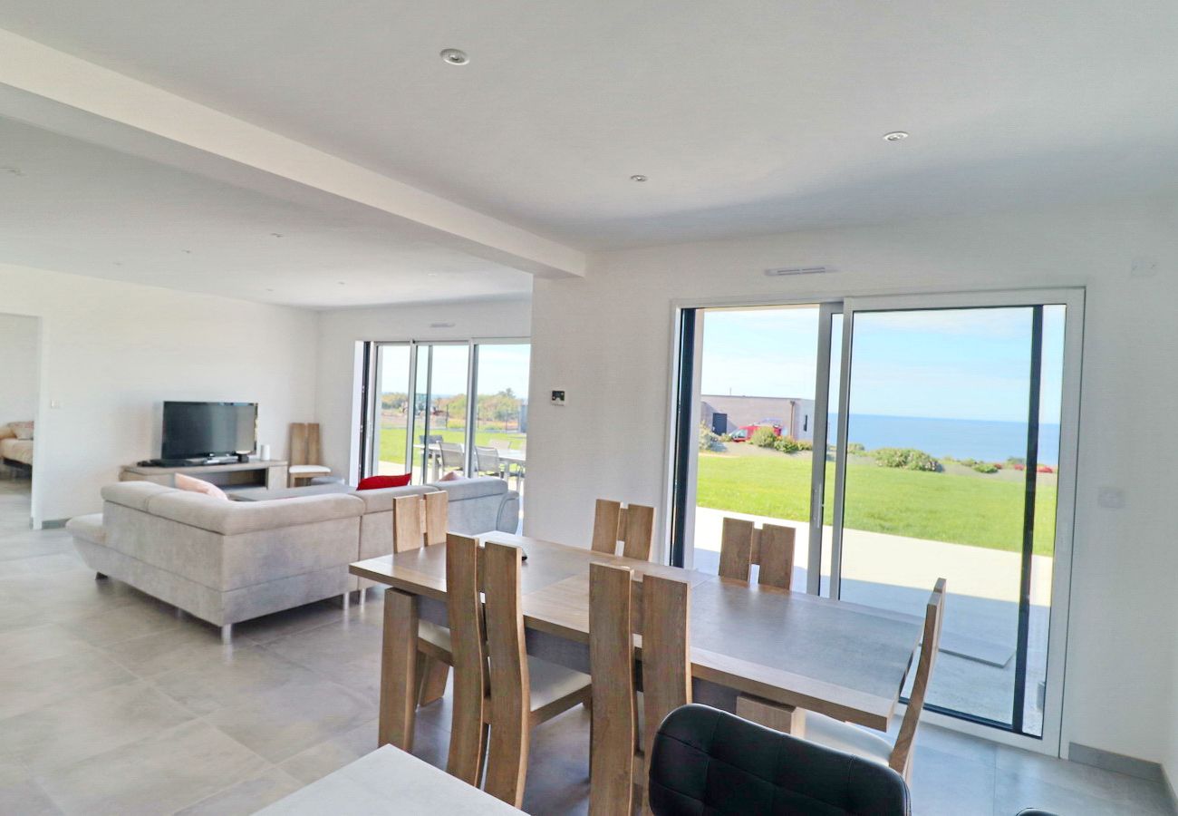 House in Plouhinec - 695-Villa adapted for reduced mobility, near beaches