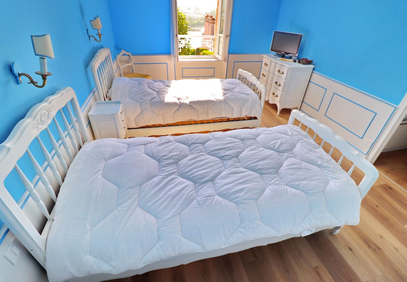Villa in Audierne - 687-Villa Kerguélen, sea view, 100m from the beach