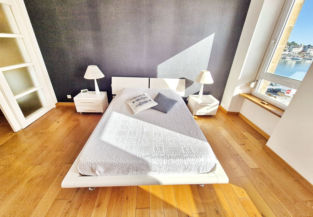 Apartment in Audierne - 735-A bright 100m² flat with stunning views of the harbour