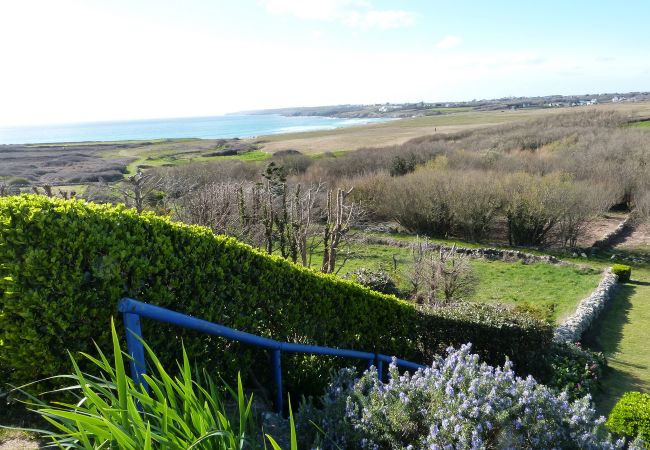 Maison à Esquibien -   622-Ker An Enez,vue mer, la plage au bout du jardin Maison à Esquibien -   622-Ker An Enez,vue mer, la plage au bout du jardin