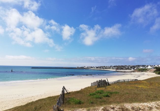 Maison à Audierne -   690-Villa de charme au cœur d’un jardin luxuriant Maison à Audierne -   690-Villa de charme au cœur d’un jardin luxuriant