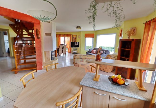 Villa à Plouhinec - 688-Villa de la Baie, vue mer, à 300m de la plage Villa à Plouhinec - 688-Villa de la Baie, vue mer, à 300m de la plage