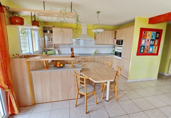 Villa à Plouhinec - 688-Villa de la Baie, vue mer, à 300m de la plage Villa à Plouhinec - 688-Villa de la Baie, vue mer, à 300m de la plage