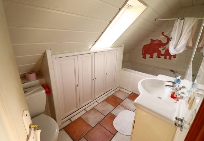 Villa à Plouhinec - 634-Belle maison Bretonne-vue mer- 300m de la plage Villa à Plouhinec - 634-Belle maison Bretonne-vue mer- 300m de la plage