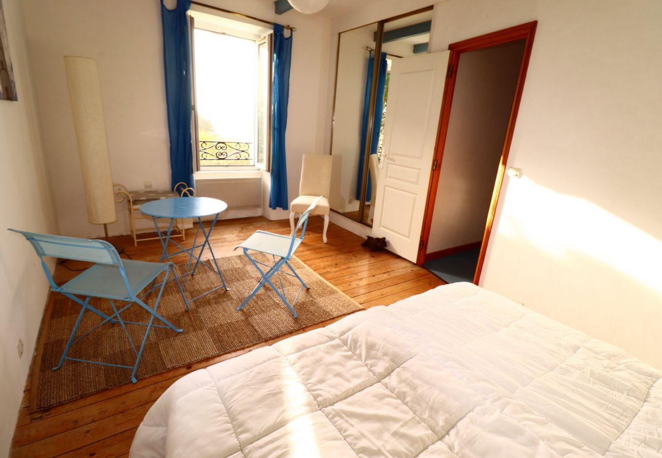 Villa à Plouhinec - 634-Belle maison Bretonne-vue mer- 300m de la plage