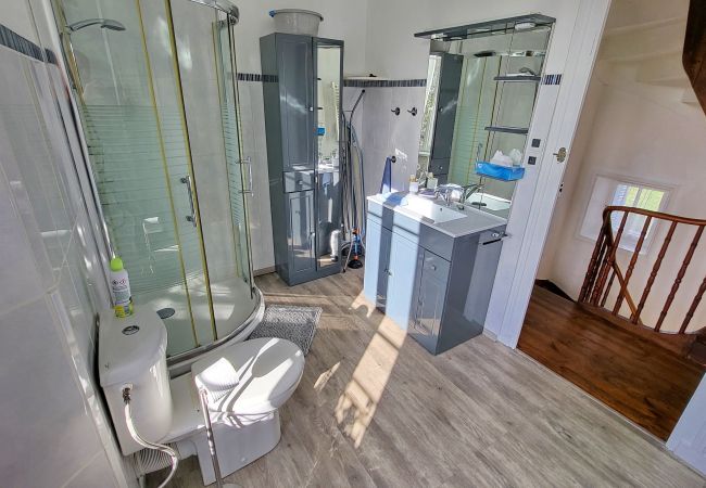 Maison à Plouhinec -   719-Villa Hortensias au calme entre terre et mer Maison à Plouhinec -   719-Villa Hortensias au calme entre terre et mer