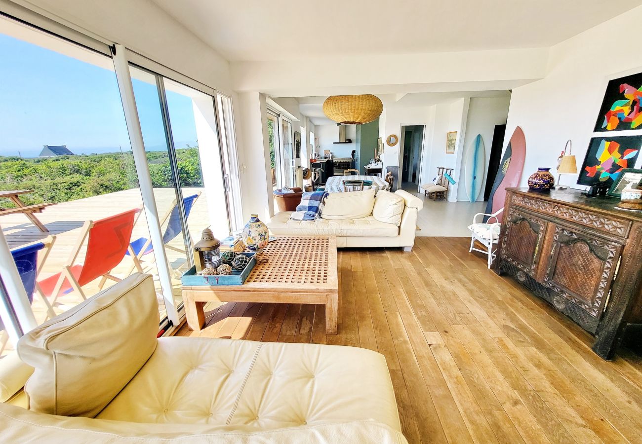 Villa à Primelin - 727- Superbe vue mer, grand confort, les pieds dans l'eau à St Tugen