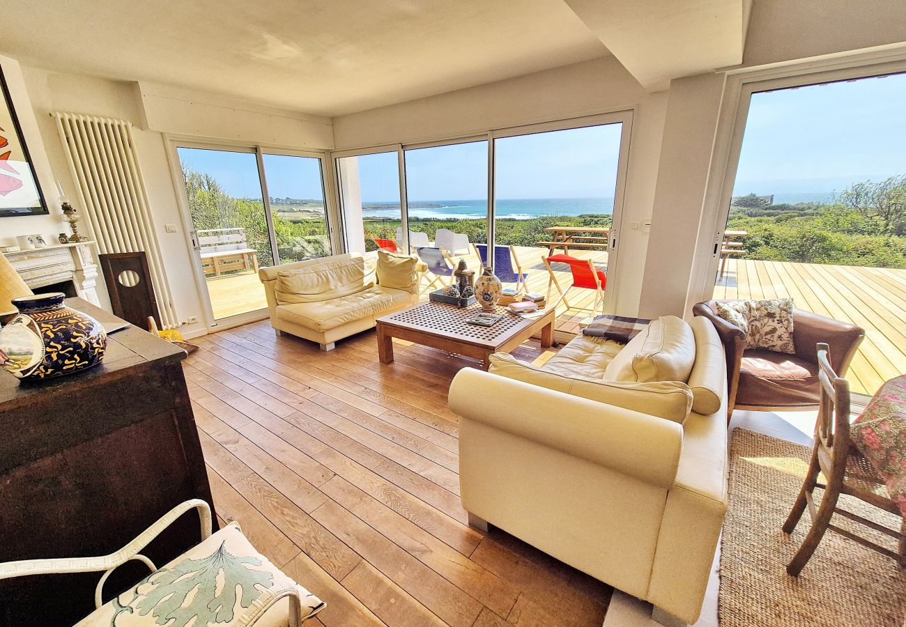 Villa à Primelin - 727- Superbe vue mer, grand confort, les pieds dans l'eau à St Tugen