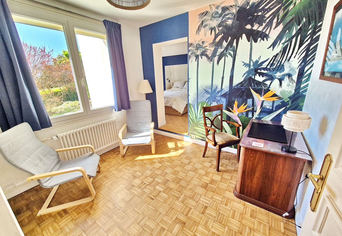 Dressing-room de la suite principale