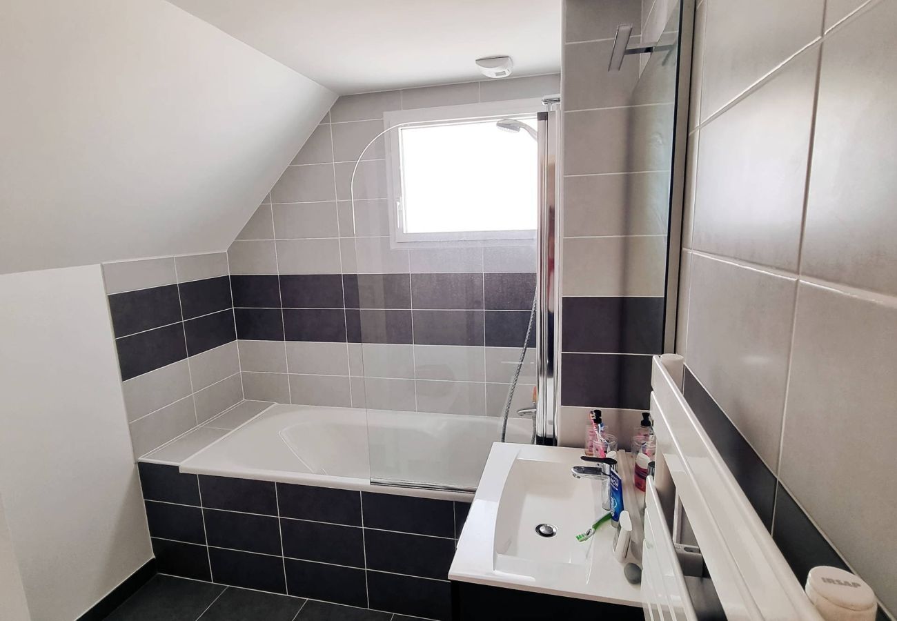 Maison à Audierne - 710-Villa moderne à 100m de la plage